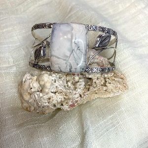 NEW Howlite Handmade Adjustable 925 Silver Bangle